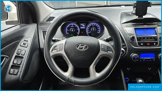 HYUNDAI TUCSON DIESEL 2WD LX20