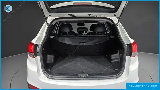 HYUNDAI TUCSON DIESEL 2WD LX20