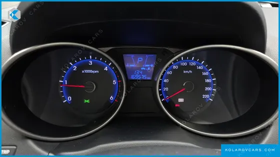 HYUNDAI TUCSON DIESEL 2WD LX20