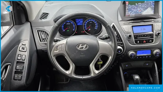 HYUNDAI TUCSON DIESEL 2WD LX20