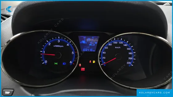 HYUNDAI TUCSON DIESEL 2WD LX20