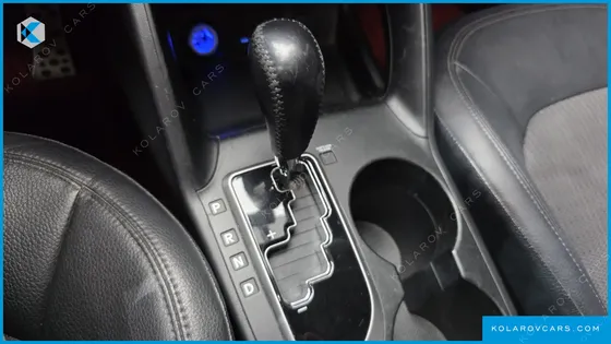 HYUNDAI TUCSON DIESEL 2WD LX20