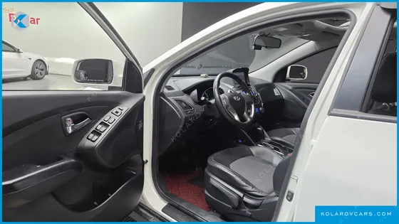 HYUNDAI TUCSON DIESEL 2WD LX20