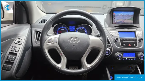 HYUNDAI TUCSON DIESEL 2WD LX20