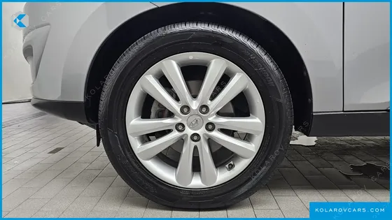 HYUNDAI TUCSON DIESEL 4WD LX20