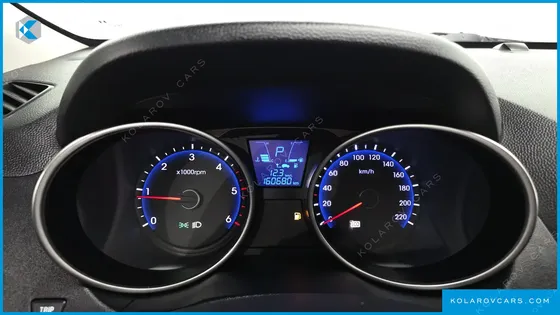 HYUNDAI TUCSON DIESEL 2WD LX20
