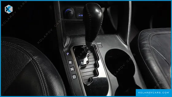 HYUNDAI TUCSON DIESEL 2WD LX20