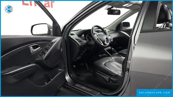 HYUNDAI TUCSON DIESEL 2WD LX20