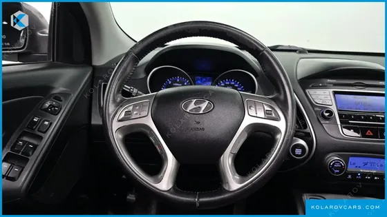 HYUNDAI TUCSON DIESEL 2WD LX20