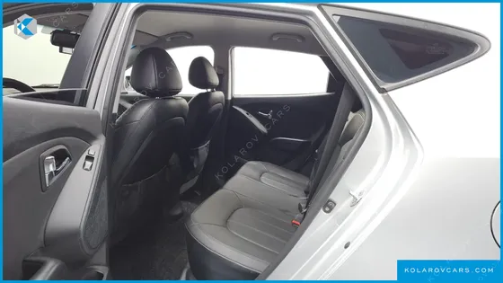 HYUNDAI TUCSON DIESEL 2WD LX20