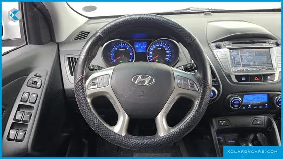 HYUNDAI TUCSON DIESEL 2WD LX20