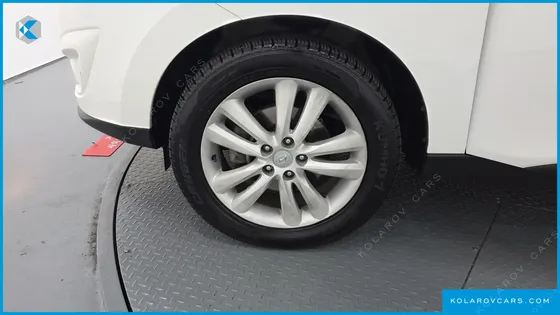 HYUNDAI TUCSON DIESEL 2WD LX20