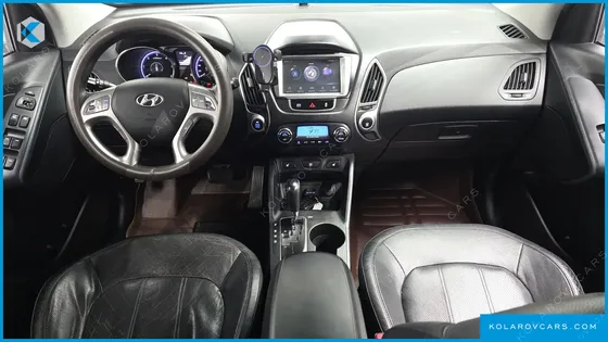 HYUNDAI TUCSON DIESEL 2WD LX20