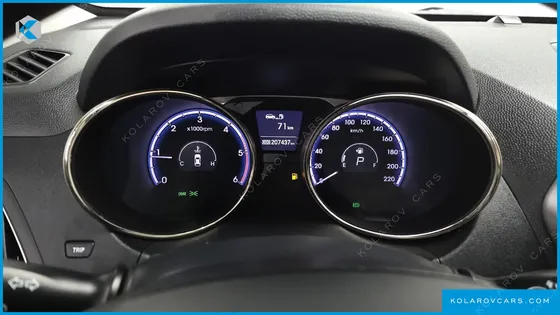 HYUNDAI TUCSON DIESEL 2WD LX20
