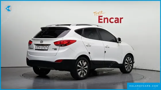 HYUNDAI TUCSON DIESEL 2WD LX20
