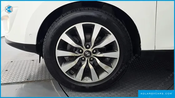 HYUNDAI TUCSON DIESEL 2WD LX20