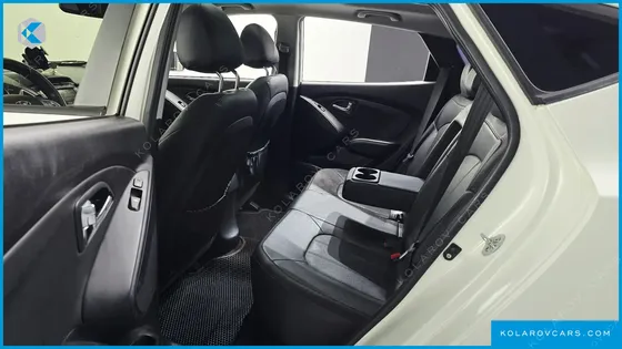 HYUNDAI TUCSON DIESEL 2WD LX20