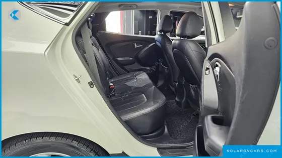 HYUNDAI TUCSON DIESEL 4WD LX20