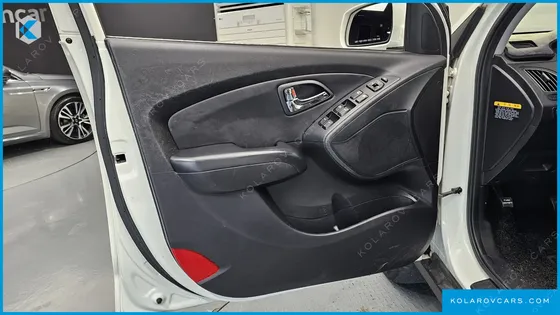 HYUNDAI TUCSON DIESEL 4WD LX20
