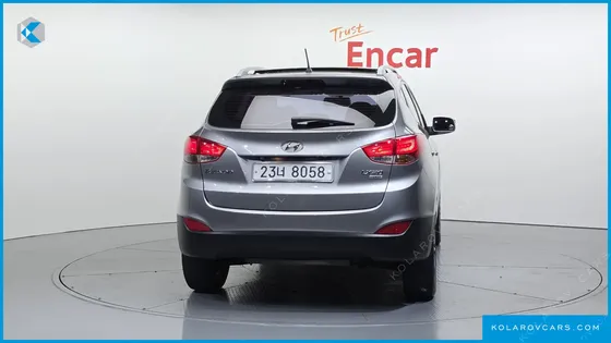 HYUNDAI TUCSON DIESEL 2WD LX20