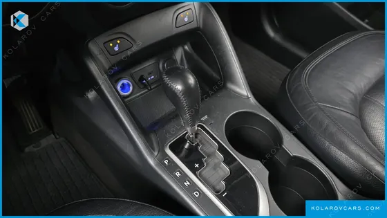 HYUNDAI TUCSON DIESEL 2WD LX20