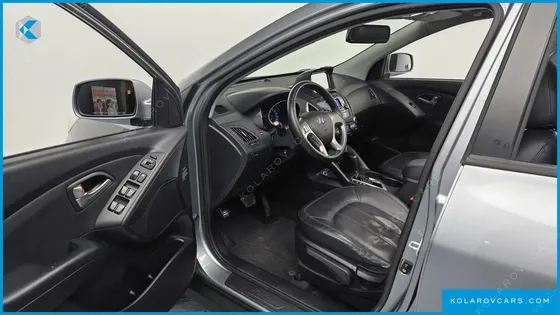 HYUNDAI TUCSON DIESEL 2WD LX20