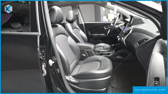 HYUNDAI TUCSON DIESEL 2WD LX20