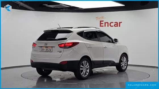 HYUNDAI TUCSON DIESEL 2WD LX20