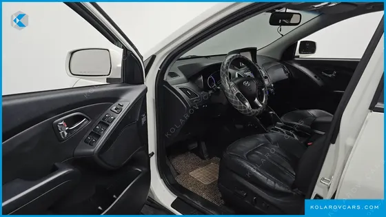 HYUNDAI TUCSON DIESEL 2WD LX20