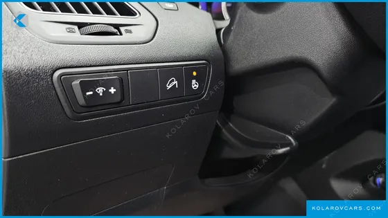 HYUNDAI TUCSON DIESEL 2WD LX20
