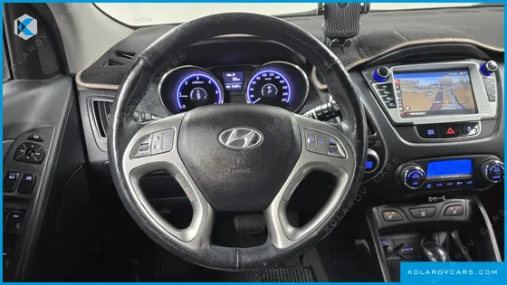 HYUNDAI TUCSON DIESEL 2WD LX20