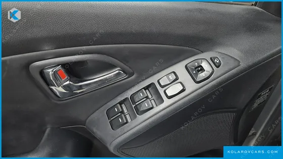 HYUNDAI TUCSON DIESEL 2WD LX20
