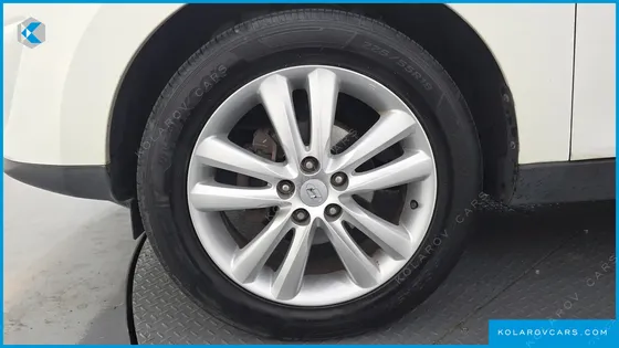 HYUNDAI TUCSON DIESEL 2WD LX20