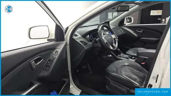 HYUNDAI TUCSON DIESEL 2WD LX20