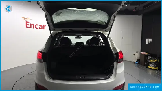 HYUNDAI TUCSON DIESEL 2WD LX20