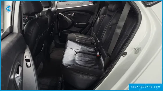 HYUNDAI TUCSON DIESEL 2WD LX20