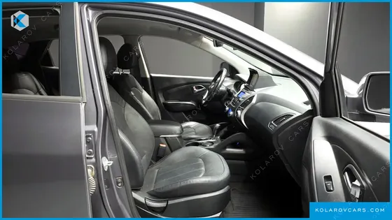 HYUNDAI TUCSON DIESEL 2WD LX20