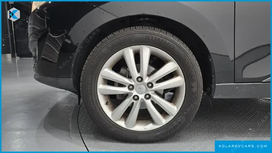 HYUNDAI TUCSON DIESEL 2WD LX20