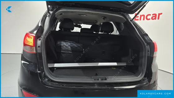 HYUNDAI TUCSON DIESEL 2WD LX20