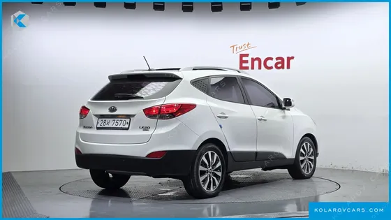 HYUNDAI TUCSON DIESEL 2WD LX20