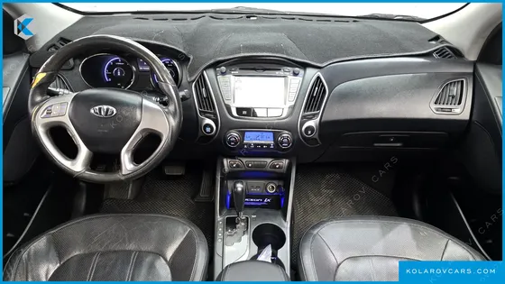 HYUNDAI TUCSON DIESEL 2WD LX20