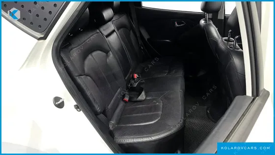 HYUNDAI TUCSON DIESEL 2WD LX20