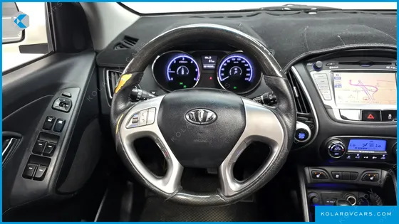 HYUNDAI TUCSON DIESEL 2WD LX20