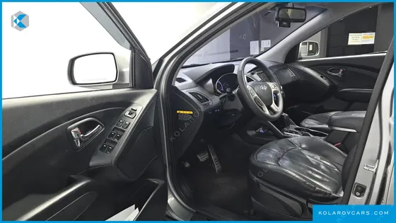 HYUNDAI TUCSON DIESEL 2WD LX20