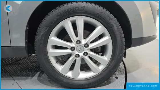 HYUNDAI TUCSON DIESEL 2WD LX20