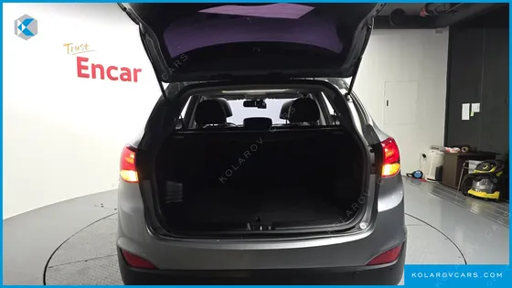 HYUNDAI TUCSON DIESEL 2WD LX20