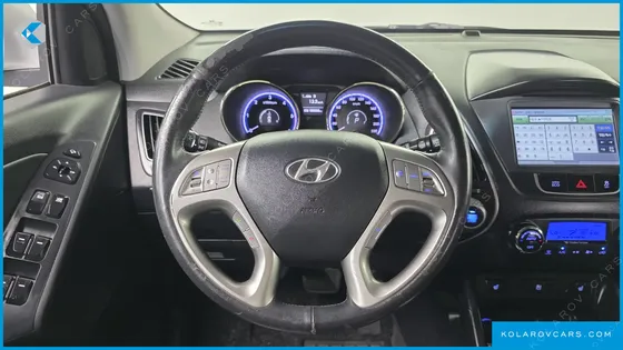 HYUNDAI TUCSON DIESEL 2WD LX20