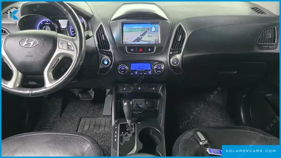 HYUNDAI TUCSON DIESEL 2WD LX20