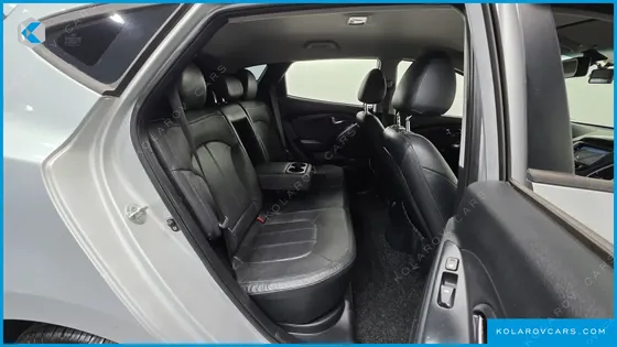HYUNDAI TUCSON DIESEL 2WD LX20