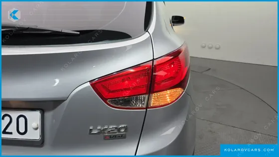 HYUNDAI TUCSON DIESEL 2WD LX20